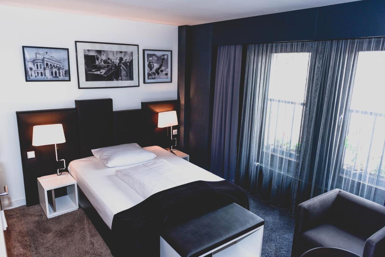 Bliss Hotel Hotel 4*
